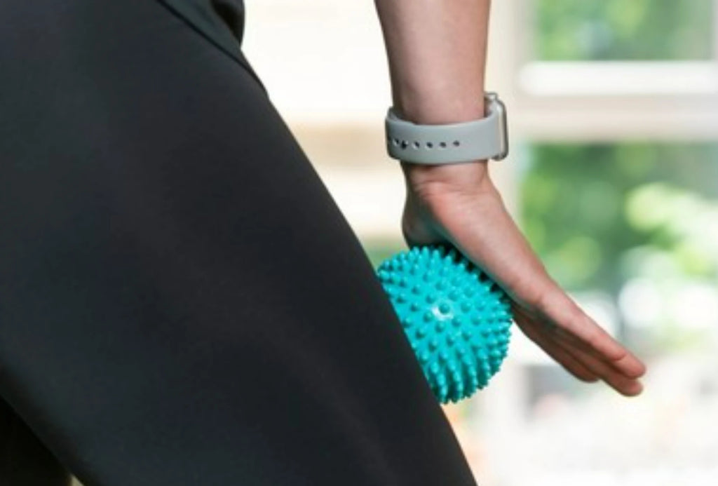massage itb with tennis ball
