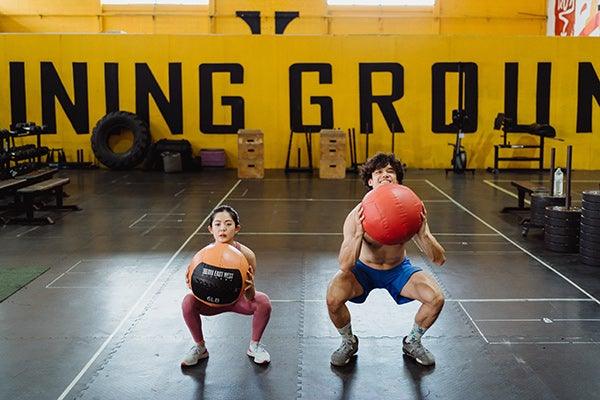 Medicine ball 10 training moves - FitBeast