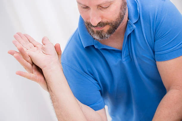 EXERCISES FOR HYPEREXTENDED FINGER:Fitbeast Shares Effective Techniques for Recovery and Prevention